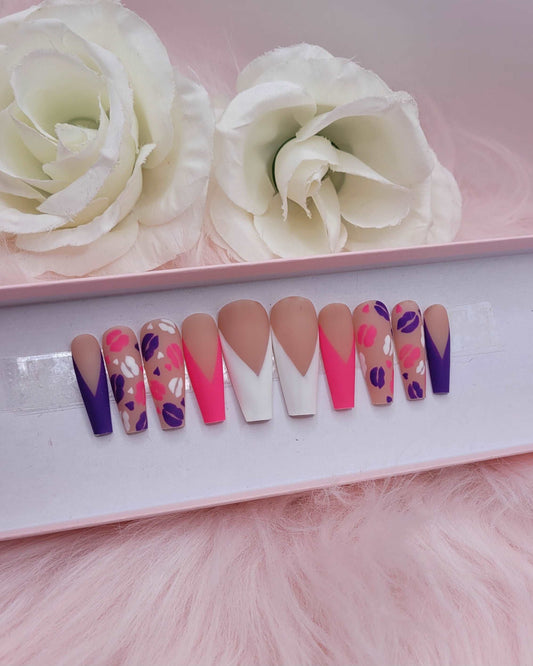 Get trendy with Kisses - press on nails available at Kiss My Polish.