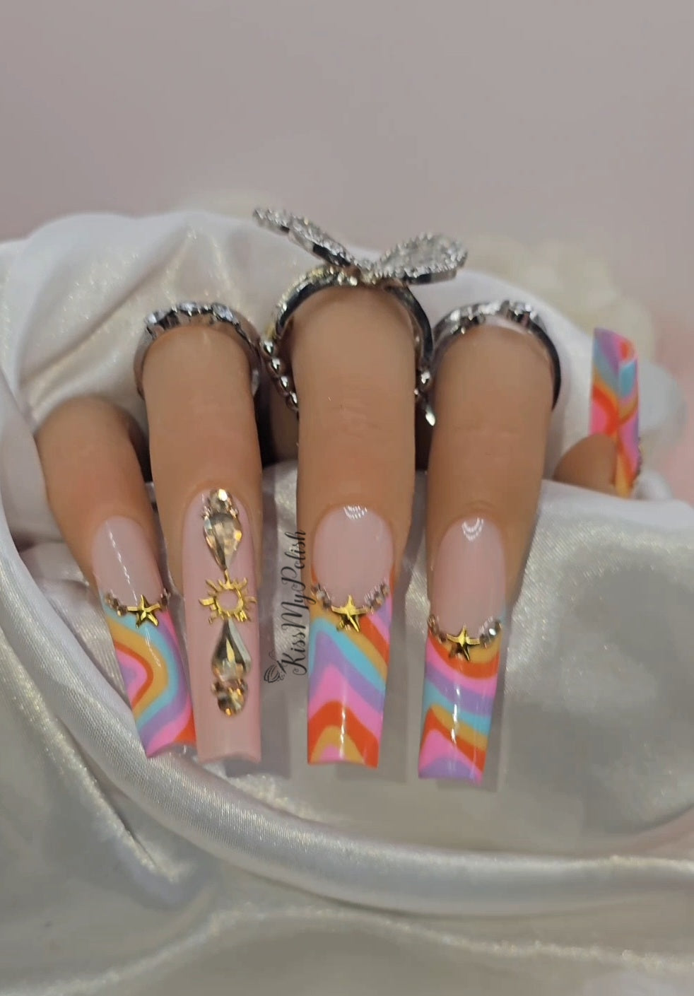 Get trendy with Pastel Swirls - press on nails available at Kiss My Polish.