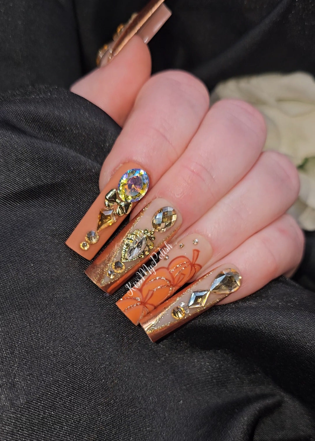 Get trendy with Autumn Harvest - press on nails available at Kiss My Polish.