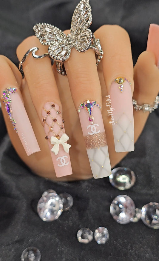 Get trendy with Fashion Glam - press on nails available at Kiss My Polish.