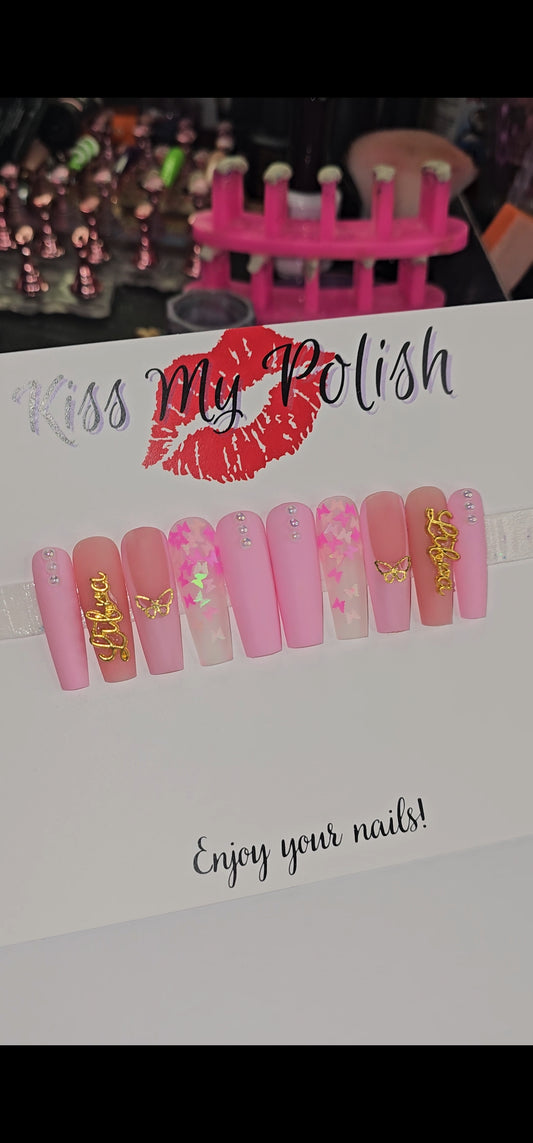 Get trendy with Libra(RTS) - press on nails available at Kiss My Polish.