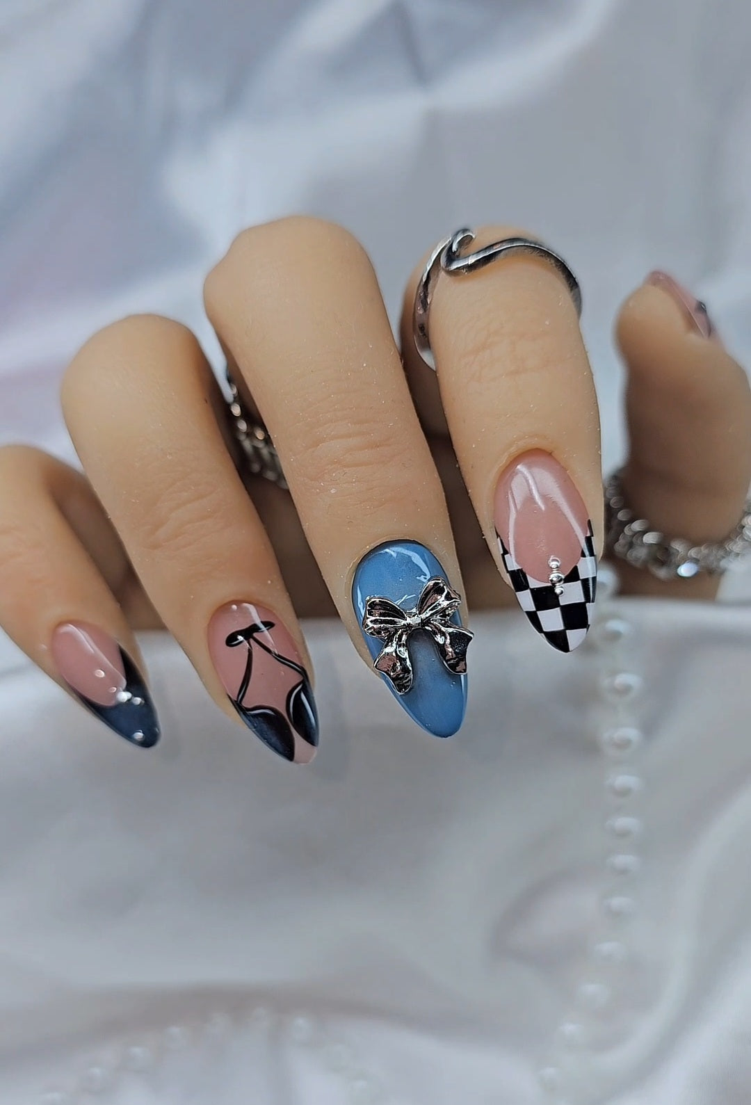 Checkmate Chic