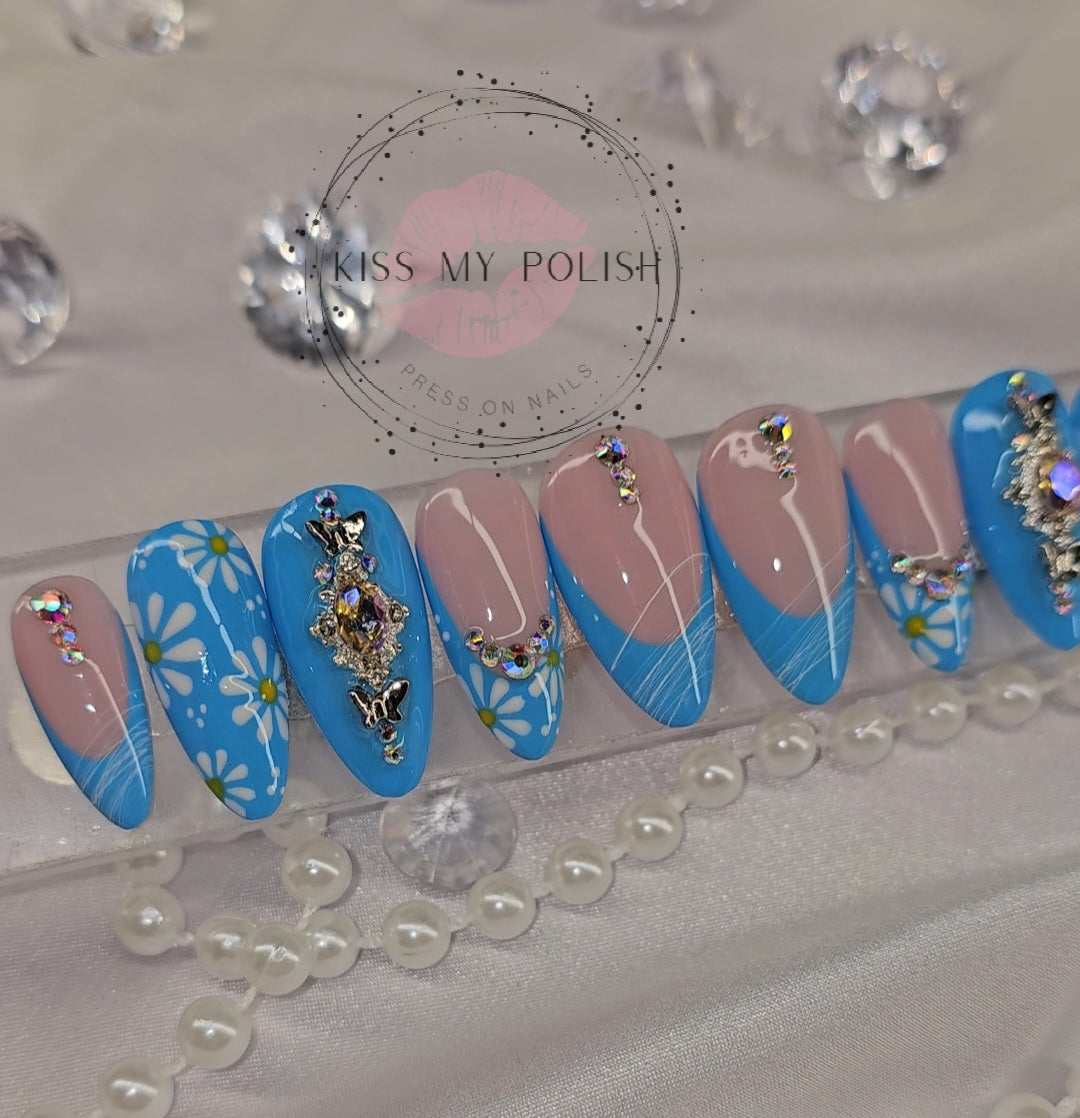 Shop salon quality press on nails available at www.kissmypolish.com