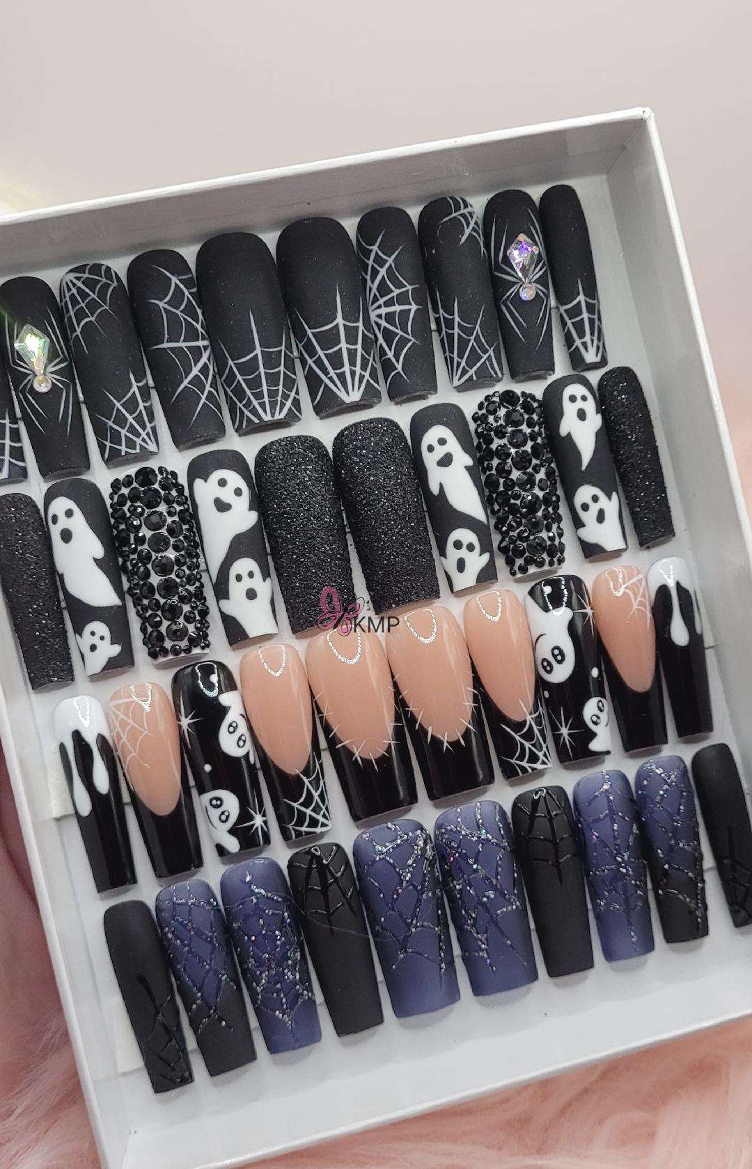 Get trendy with Spooky Bundle - press on nails available at Kiss My Polish.